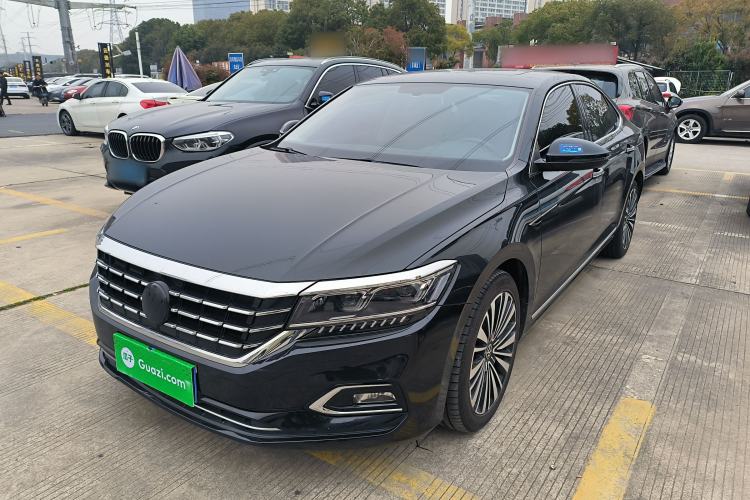 Used Volkswagen Passat 2020 Revised Version 330TSI Luxury Edition China VI Standard