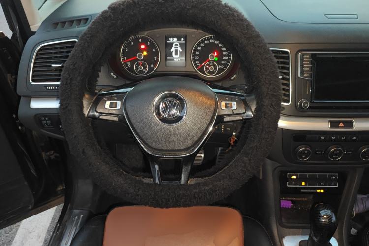 Used Volkswagen Sharan 2016 380TSI Comfort Edition 7-Seater Steering Wheel