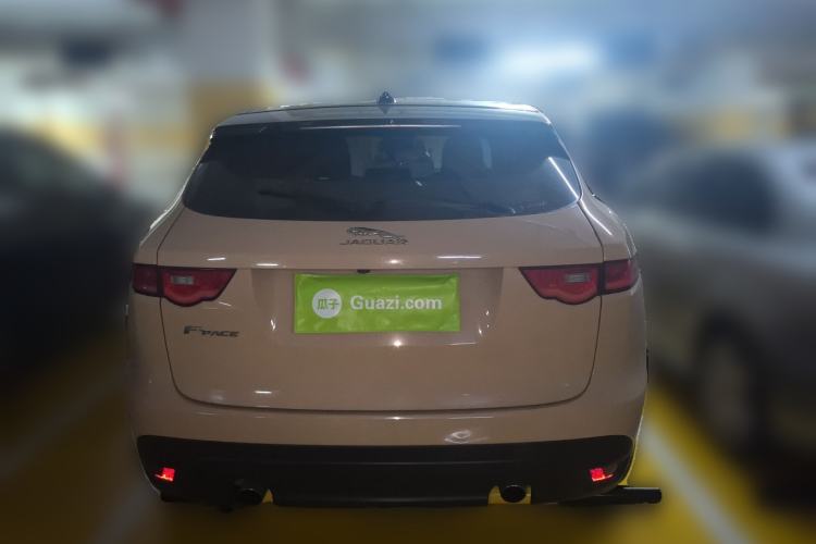 Used Jaguar F-PACE 2016 2.0T Two-Wheel-Drive R-Sport Sport Edition Rear