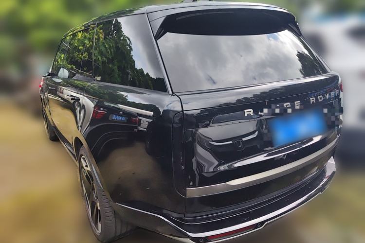 Used Land Rover Range 2023 3.0 L6 400 PS Prestige Seven-Seater Extended Version
