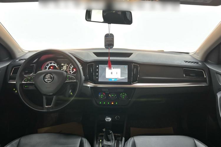 Used Skoda Kamiq 2023 Revised 1.5L Automatic Comfort Edition Interior 1