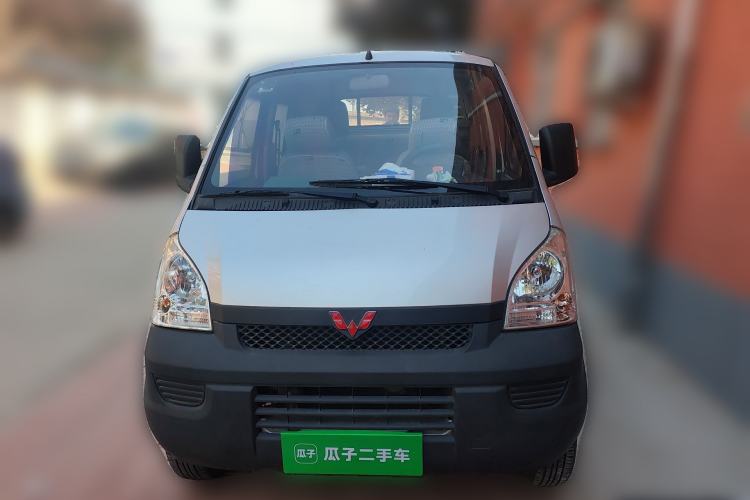 Used Wuling Rongguang Small Truck 2019 1.5L Base Version Double-Cab Euro VI L3C Front