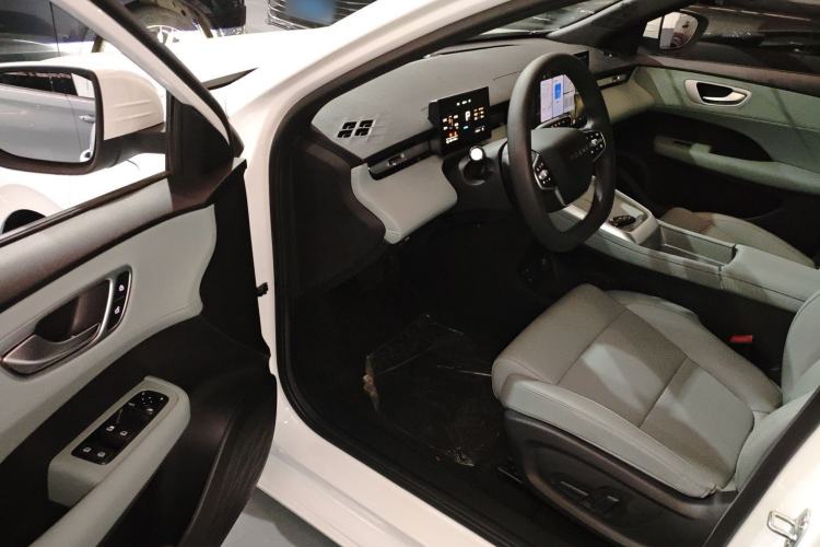 Used Roewe D6 2025 450km Deluxe Edition