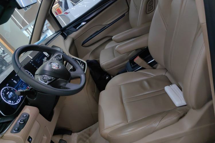 Used Buick GL8 2021 ES Landtrek 653T Luxury Model