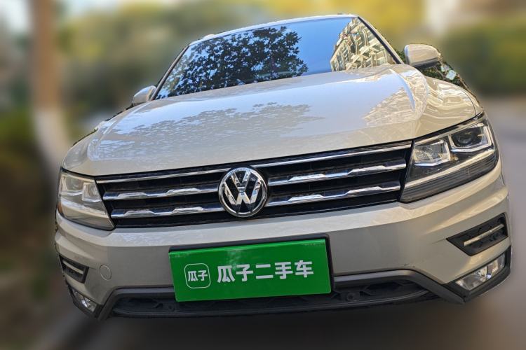 Used Volkswagen Tiguan L 2020 330TSI Automatic Two-Wheel Drive Smart Luxury Edition China VI Standard
