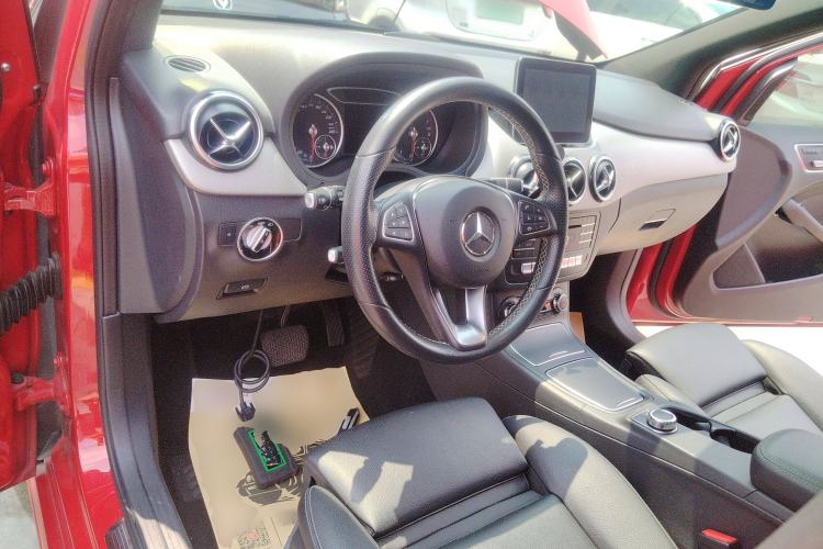 Used Mercedes-Benz B-Class 2017 B 200 Fashion Model
