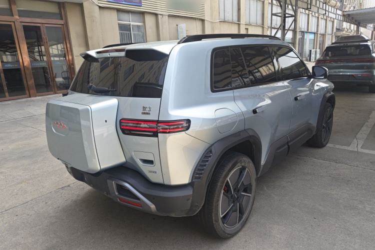 Used Formula Leopard Titanium 3 2025 501KM All-Wheel Drive Intelligent Driving Ultra Version
