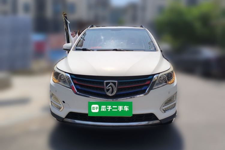 Used Baojun 560 2015 1.8L manual luxury version