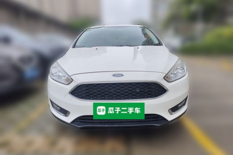 Used Ford Focus 2015 Hatchback 1.6L Manual Fashion Edition
