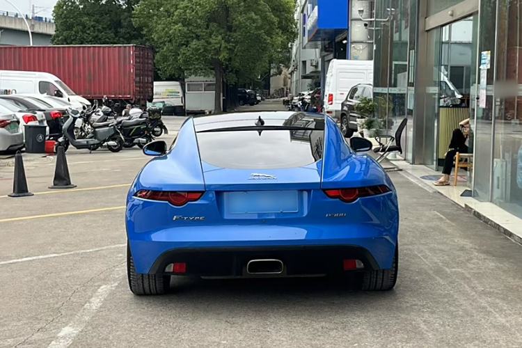 Used Jaguar F-TYPE 2019 2.0T Hardtop Version
