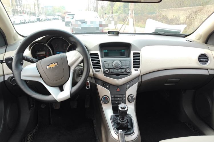 Used Chevrolet Cruze 2015 1.5L Classic SL MT