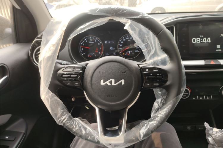 Used Kia kx1 Stonic 2021 1.4L CVT Sunroof Model