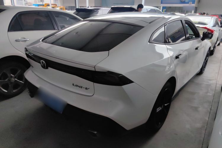 Used Changan UNI-V 2023 1.5T Prestige Model