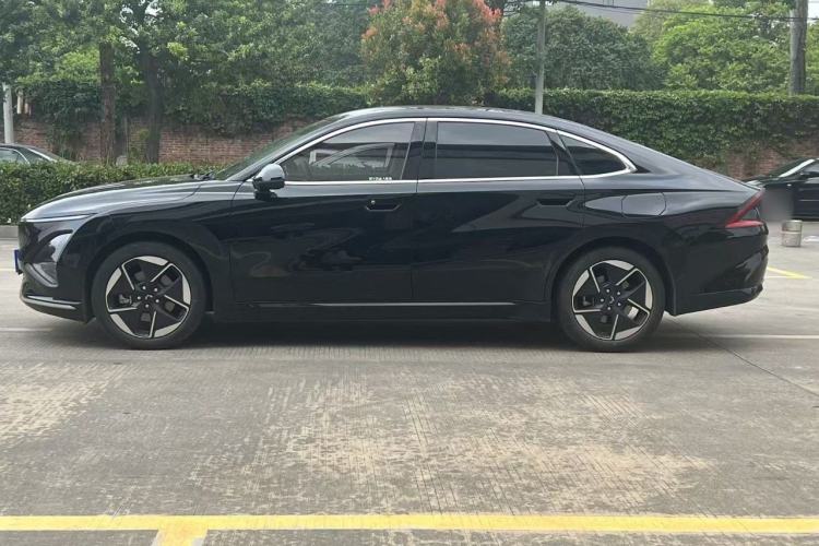 Used Wuling Xingguang 2024 Co-Creation Edition 150 Flagship Model Exterior 9