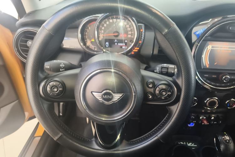 Used MINI MINI 2015 1.5T COOPER Fun Five-Door Edition