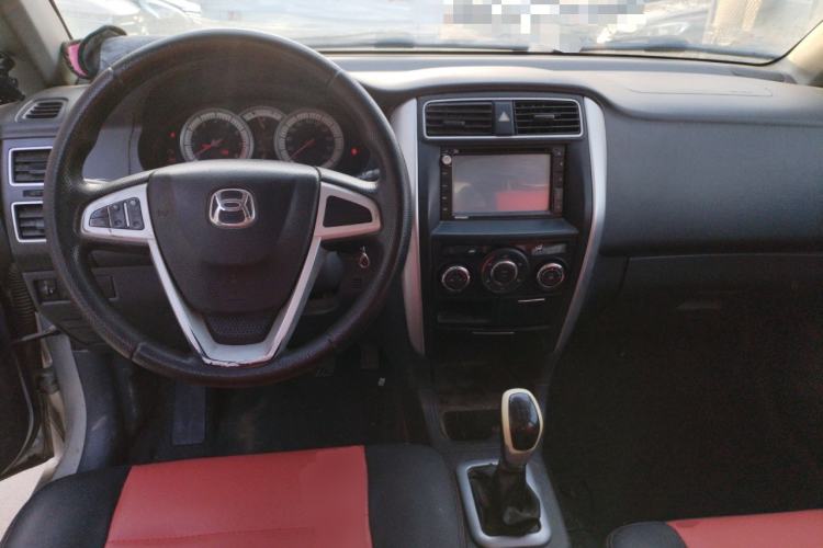 Used Suzuki Liana A6 2015 Hatchback 1.4L Manual Enjoyment Model Center Console