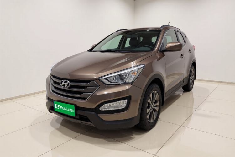 Used Hyundai Santa Fe 2013 2.4L Automatic Two-Wheel Drive Smart Version