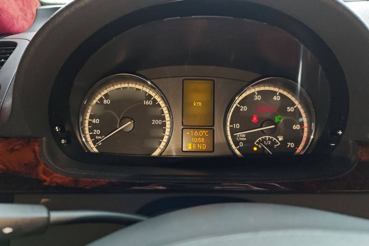 Used Mercedes-Benz Viano 2015 3.0L Partner Edition