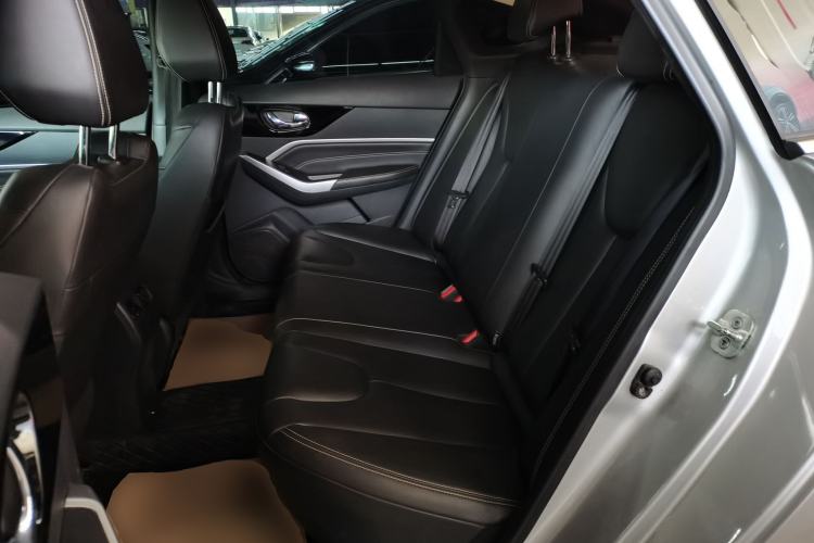 Used Venucia D60 2021 PLUS 1.6L XL CVT Yue Ling Edition
