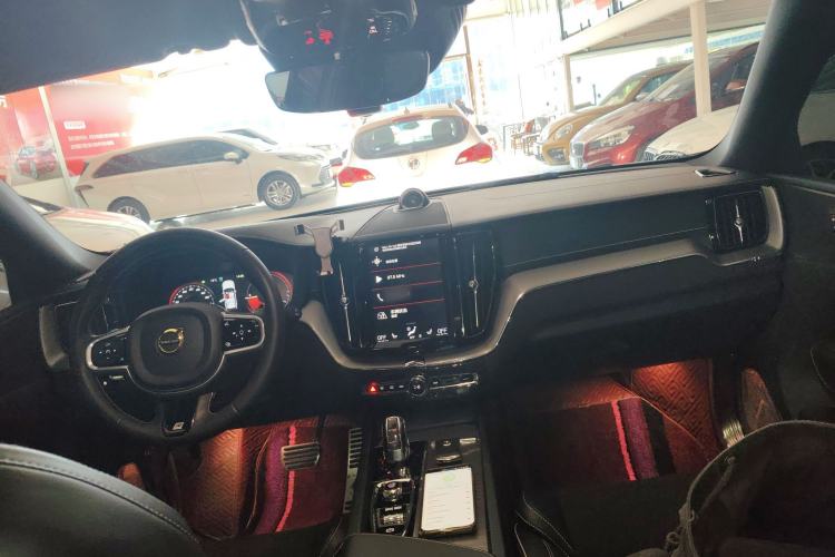 Used Volvo XC60 New Energy 2019 T8 E-Drive Hybrid Intelligent Luxury Sport Edition China V Standard
