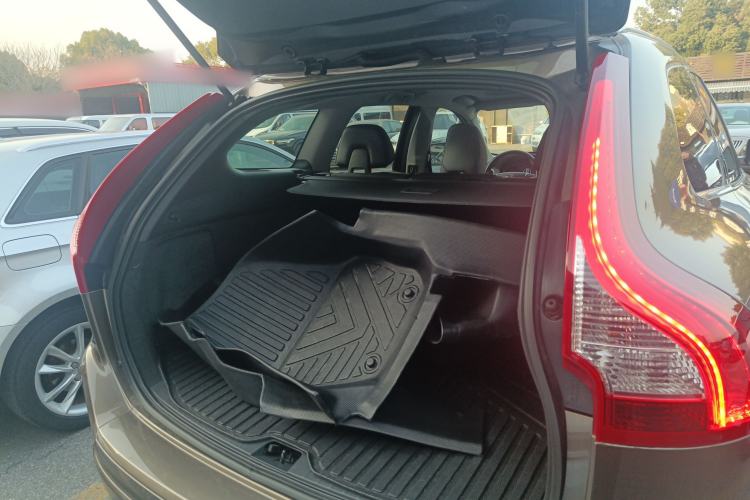 Used Volvo XC60 2015 T5 Smart Upgrade Model
