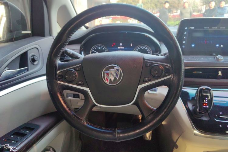 Used Buick GL8 2023 Land Executive Class 652T Luxury Model