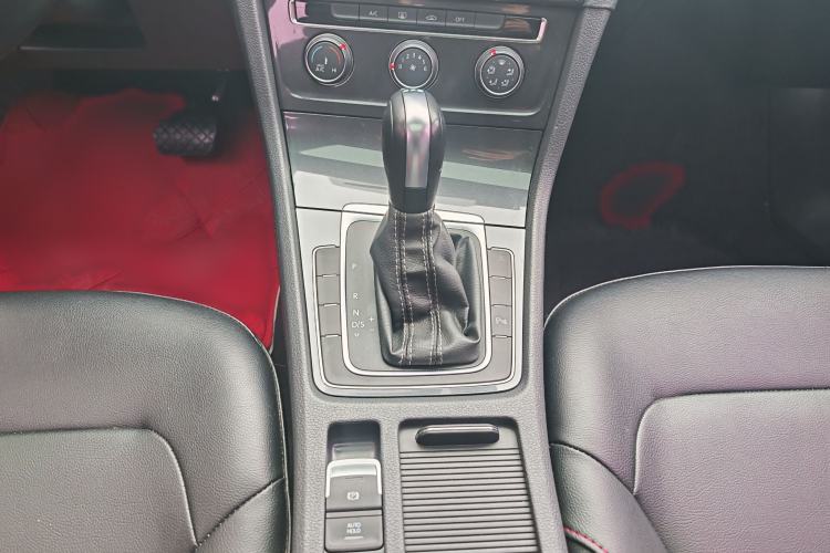 Used Volkswagen Golf 2017 230TSI Automatic Comfort Edition – Celebrating Milestone of One Million Units
