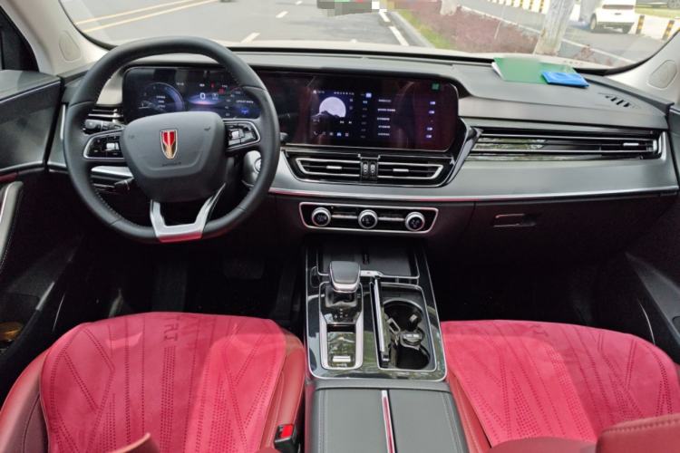 Used Hongqi HS5 2023 2.0T Qixiang Pro Edition Center Console