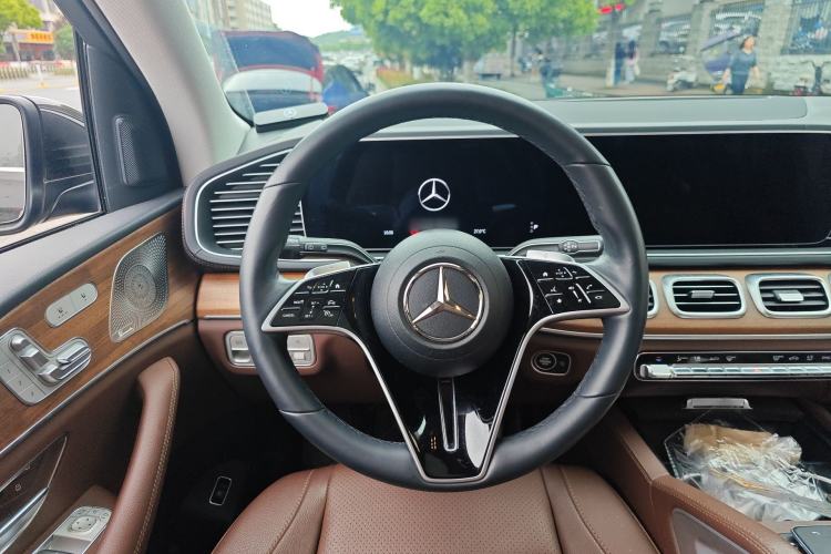 Used Mercedes-Benz GLE 2024 GLE 450 4MATIC AMG Line
