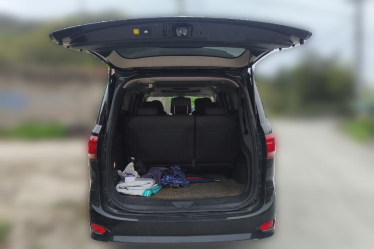 Used SAIC MAXUS G10 2016 2.0T Automatic Luxury Executive Edition Trunk