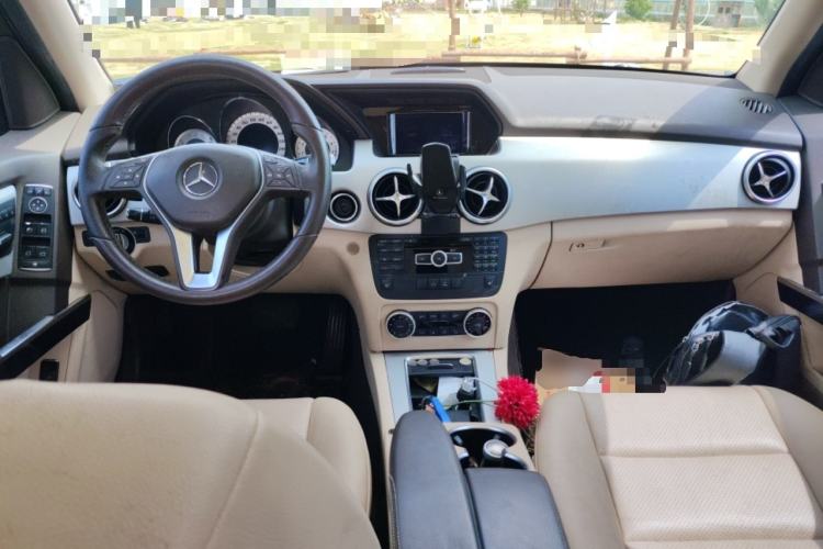 Used Mercedes-Benz GLK-Class 2013 GLK 300 4MATIC Dynamic Sunroof Model
