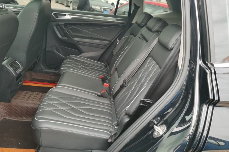 Used Volkswagen Tiguan L 2022 330TSI Automatic Two-Wheel Drive R-Line Enhanced Edition
