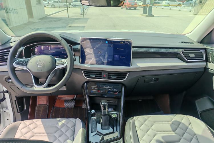 Used Volkswagen Tayron 2024 330TSI Two-Wheel Drive Luxury Plus Advanced Version
