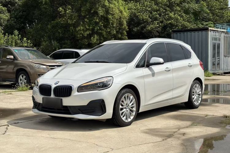 Used BMW 2 Series Active Tourer 2018 218i Leading Model Guazi used car, China used car export, Used car for sale, Used cars, Cheapest cars for sale