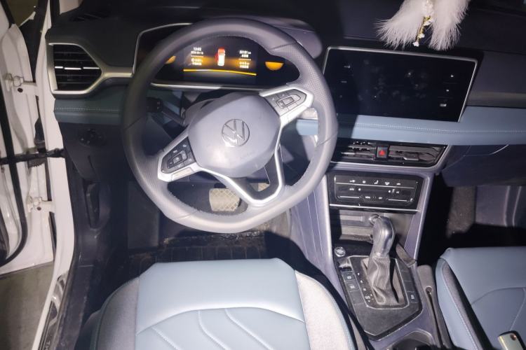 Used Volkswagen Tharu 2023 300TSI Two-Wheel-Drive Moonlight Edition
