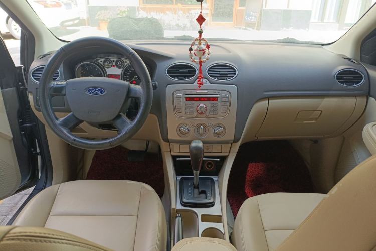 Used Ford Focus 2011 Hatchback 1.8L Automatic Fashion Edition
