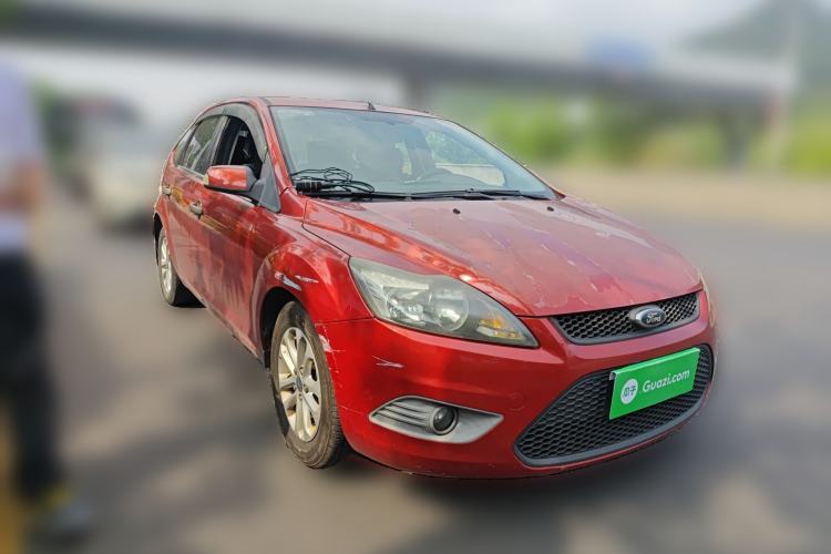 Used Ford Focus 2013 Hatchback Classic 1.8L Manual Base Model Front Right 45 Deg