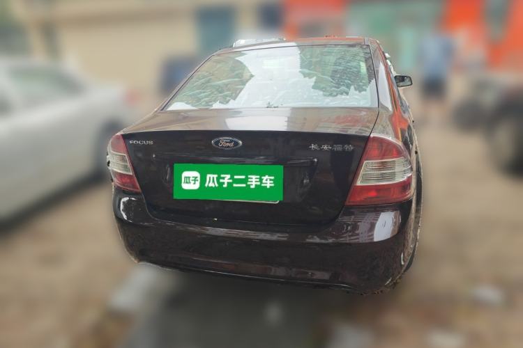 Used Ford Focus 2011 Sedan 1.8L Automatic Fashion Edition
