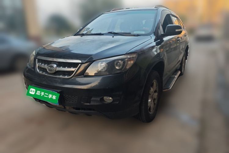 Used BYD S6 2014 2.0L Manual Luxury 5-Seater