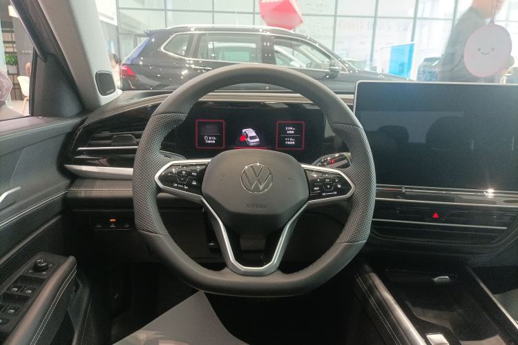 Used Volkswagen Passat 2025 Pro 380TSI Dragon Supreme Edition
