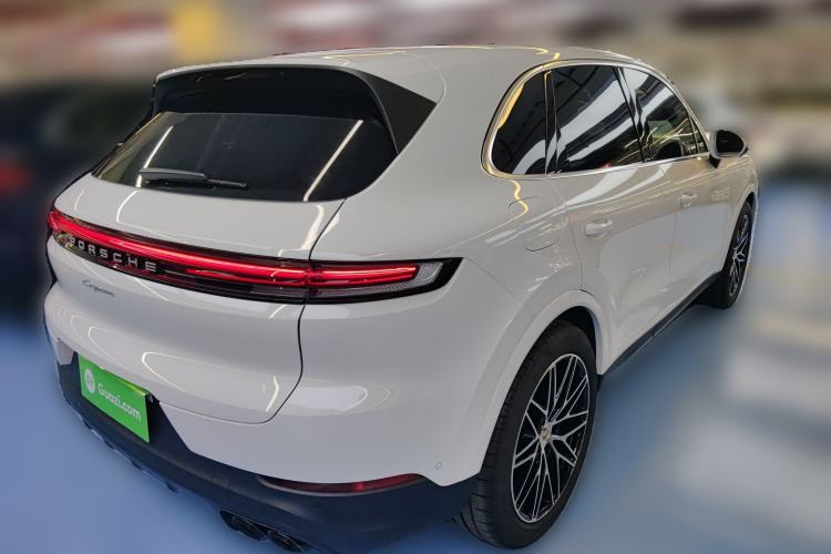 Used Porsche Cayenne 2025 Cayenne 3.0T Rear Right 45 Deg
