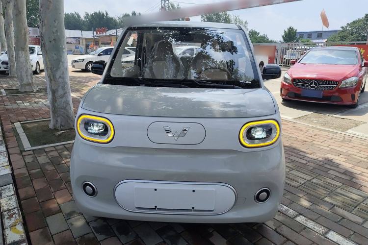 Used Wuling Hongguang MINIEV 2024 3rd Generation 215km Youth Edition
