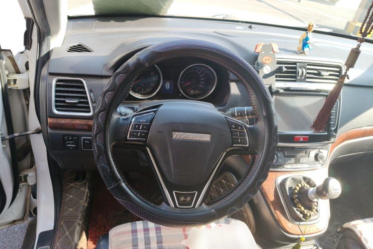 Used Haval H6 2015 Sport Edition 1.5T Manual Two-Wheel Drive Elite Model Steering Wheel