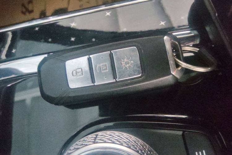 Used SWM G05 2022 PRO 1.5T DCT Luxury Model 7 Seats