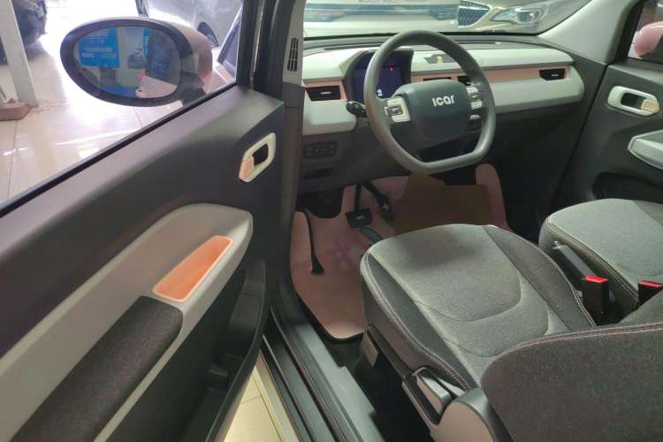 Used Chery New Energy QQ Ice Cream 2022 170km Sundae Phosphate Lithium-Ion Interior 2