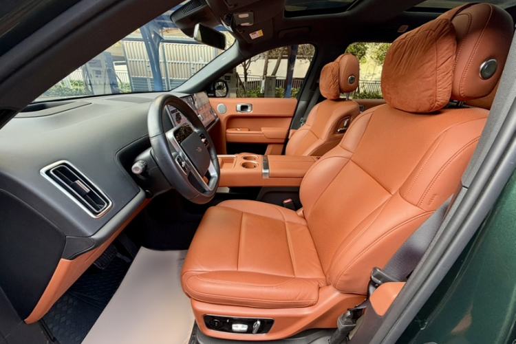 Used Li Auto L8 2024 Pro Model Interior 4