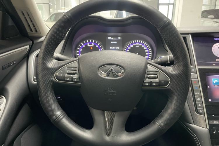 Used Infiniti Q50 2014 3.7L Comfort Edition Interior 2