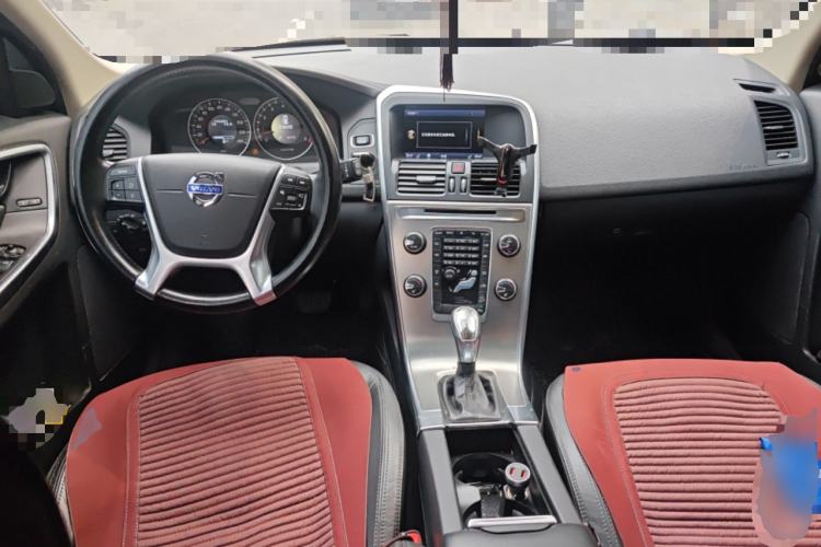 Used Volvo XC60 2013 T6 AWD Comfort Edition
