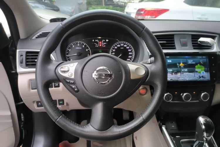 Used Nissan Sylphy 2019 1.6XV CVT Smart Connect Luxury Edition China VI Standard Steering Wheel