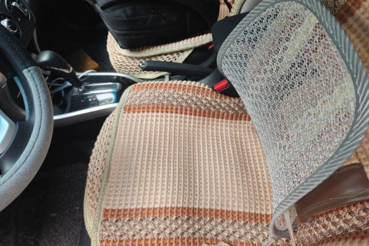 Used Honda Crider 2013 1.8L automatic luxury edition Left Front Seat